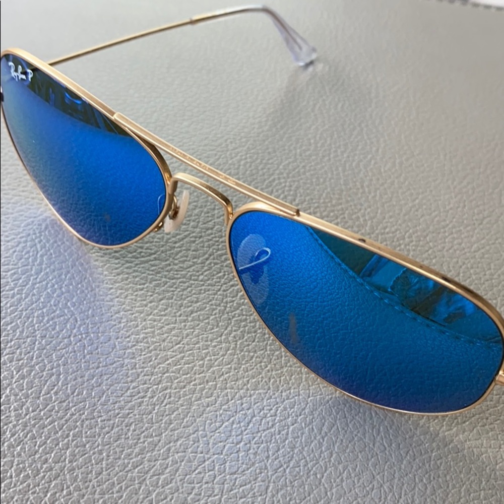 Ray Ban Large Gold Aviators